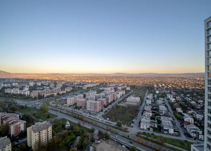 Sunrise Sky Lux Apartment, 33Rd Floor, Pool And Fitness Included