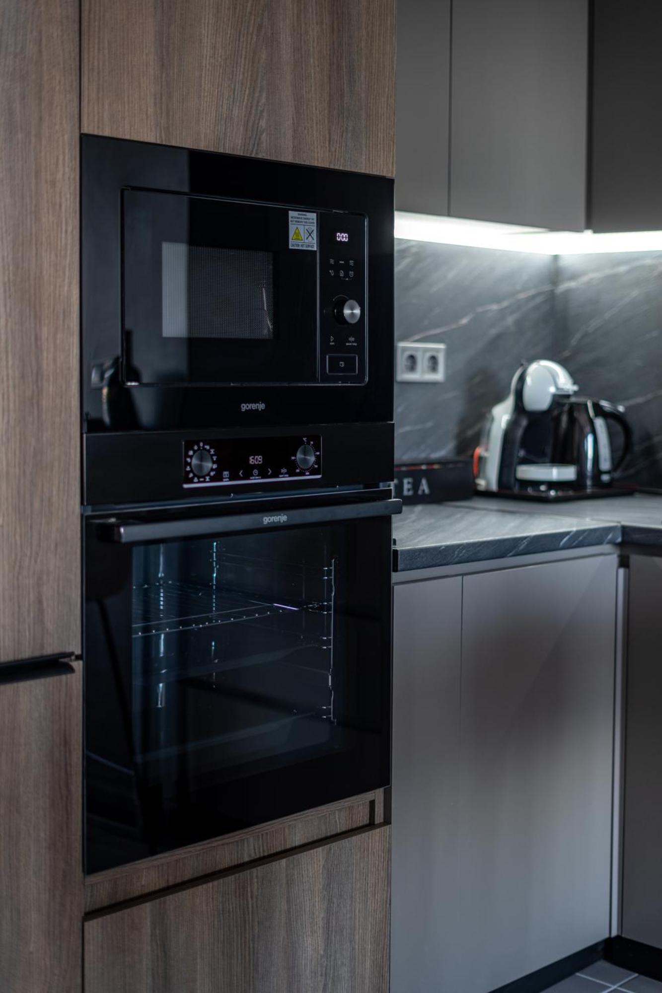 Sunrise Sky Lux Apartment, 33rd Floor, Pool And Fitness Included Apartment *